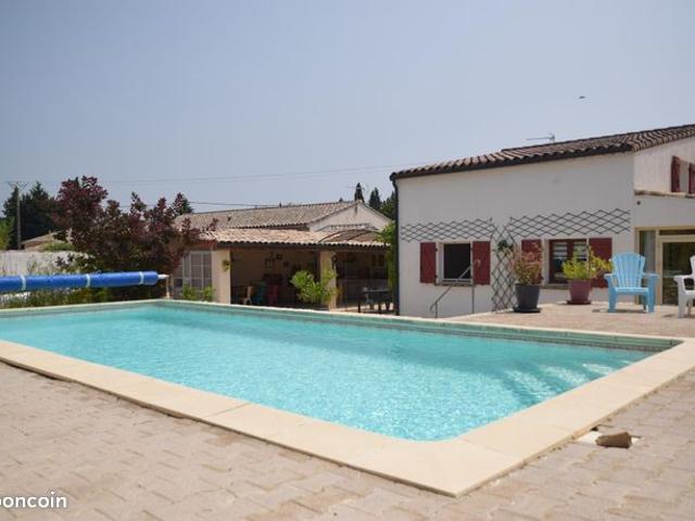 Mas 6 pièces 210 m²