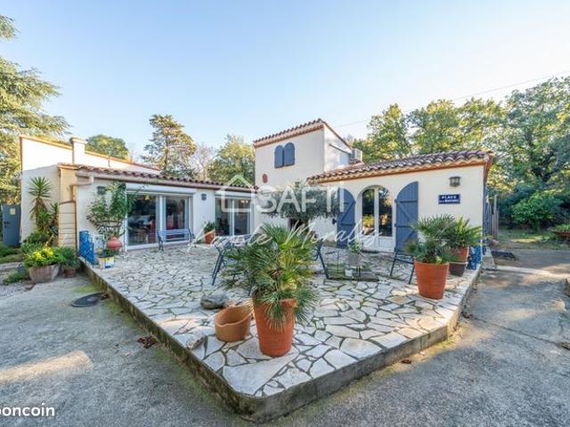 Mas 6 pièces 163 m²