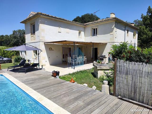 Mas 6 pièces 258 m²