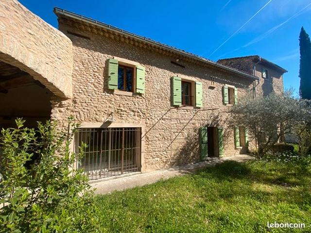 Mas 6 pièces 269 m²
