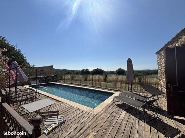 Mas 6 pièces 272 m²