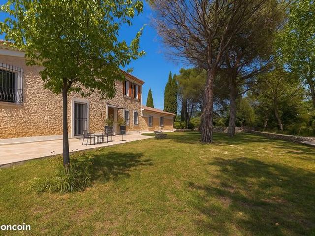 Mas 6 pièces 280 m²