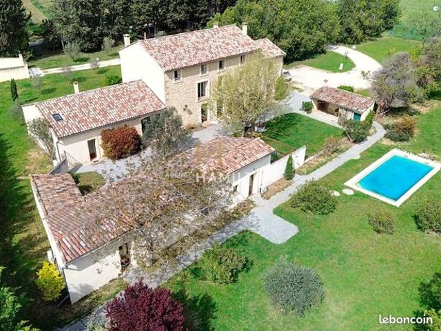 Mas 6 pièces 346 m²