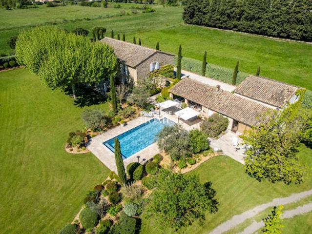 Maison avec piscine et terrasse