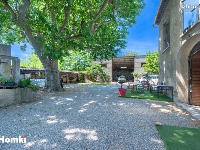 Mas 8 pièces 158 m²