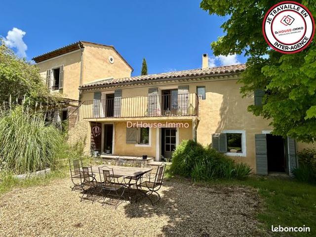 Mas 8 pièces 180 m²