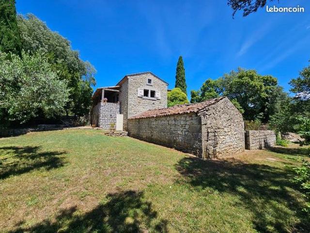 Mas 8 pièces 194 m²