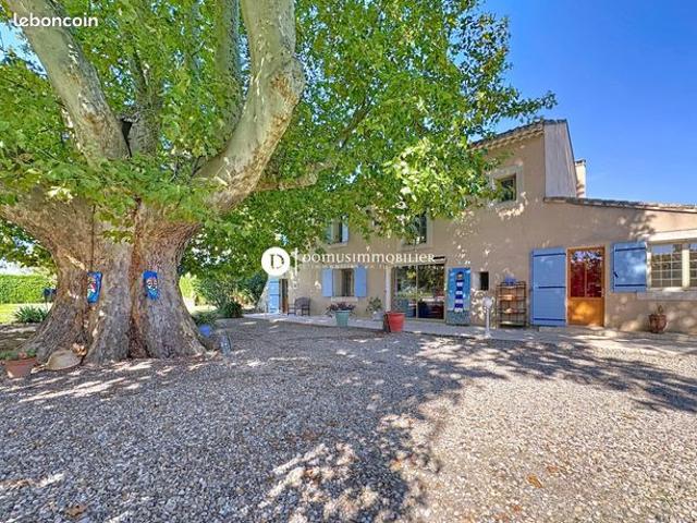 Mas 8 pièces 197 m²