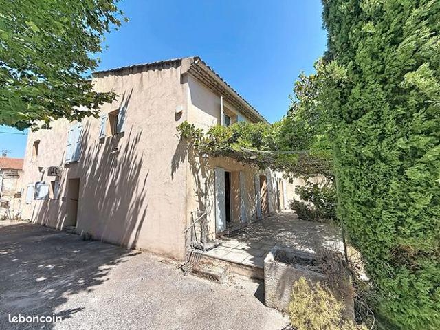 Mas 8 pièces 205 m²