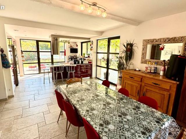 Mas 8 pièces 209 m²