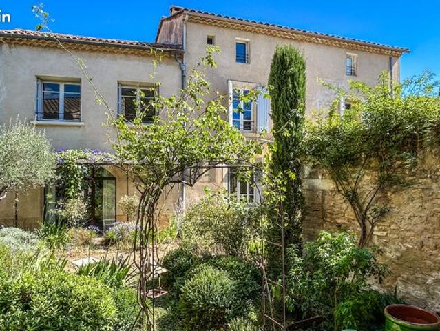 Mas 8 pièces 215 m²
