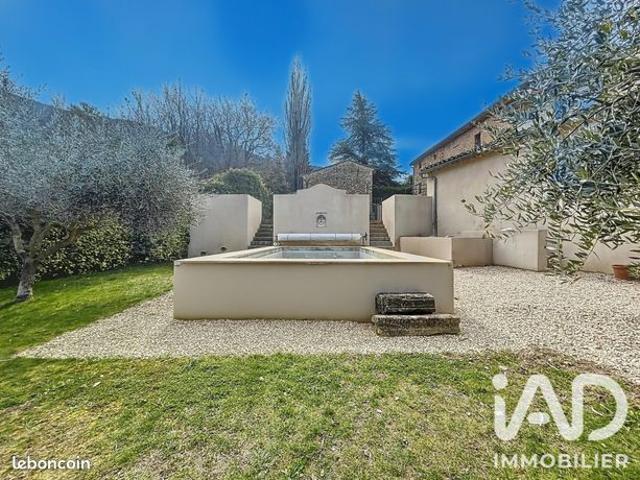 Mas 8 pièces 220 m²