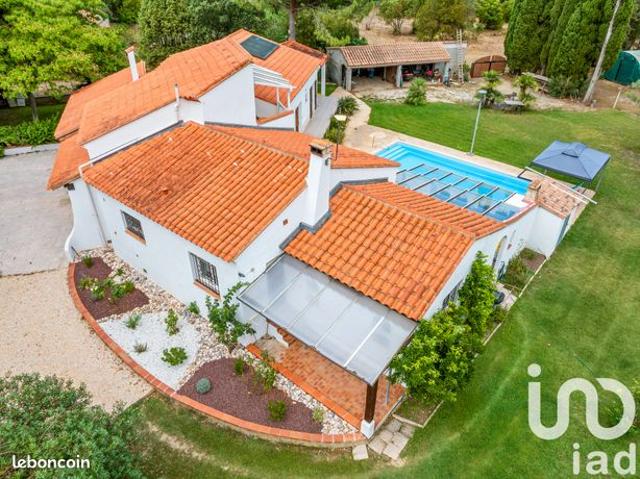 Mas 8 pièces 238 m²