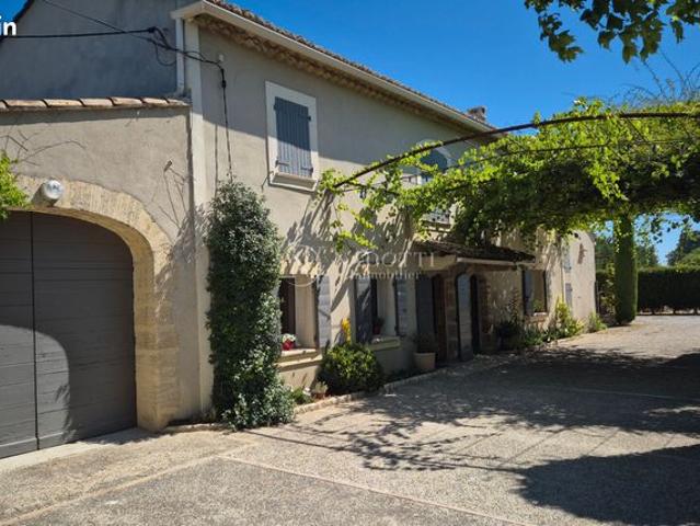 Mas 8 pièces 252 m²