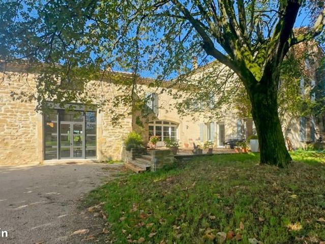 Mas 8 pièces 340 m²