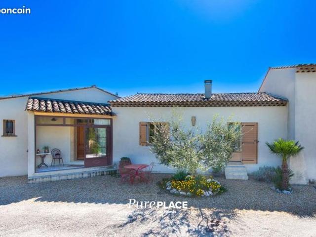 Mas 9 pièces 186 m²