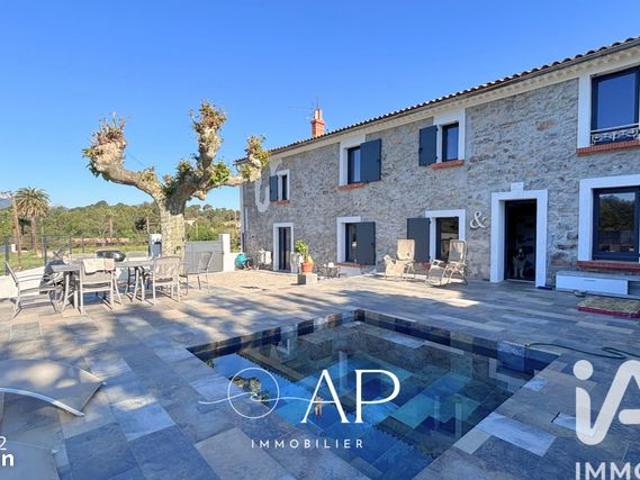 Mas 9 pièces 250 m²