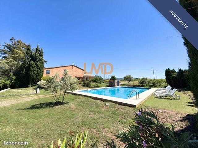 Mas 9 pièces 265 m²