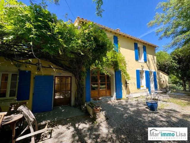 Mas 9 pièces 260 m²