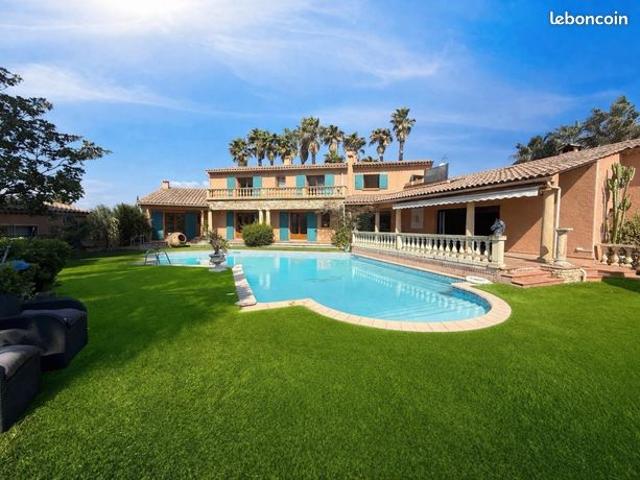 Mas 9 pièces 420 m²