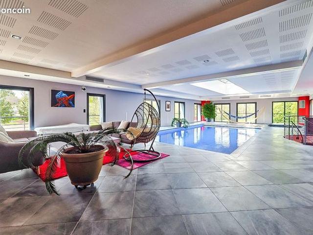 Mas 9 pièces 430 m²