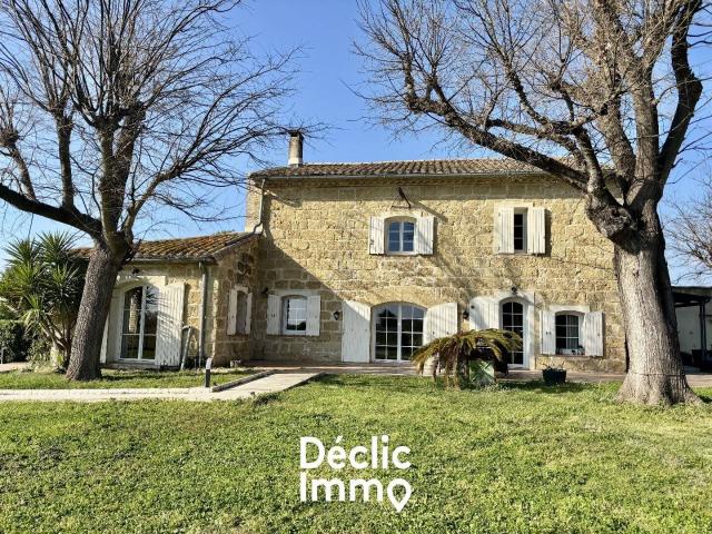 MAS 9 pièces avec 3 hectares de terrain