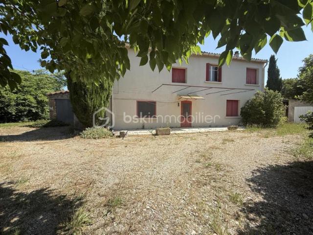 Mas à rénover de 180 m²