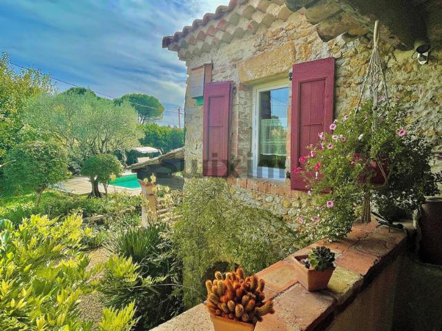 Mas ancien de 144m2 en vente à Saint Christol Lès Alès