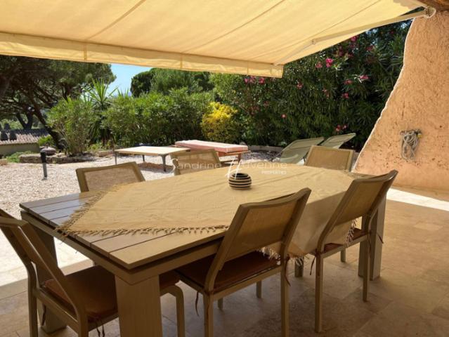 MAS GIGARO 2 CHAMBRES VUE MER ET PINS PARASOLS