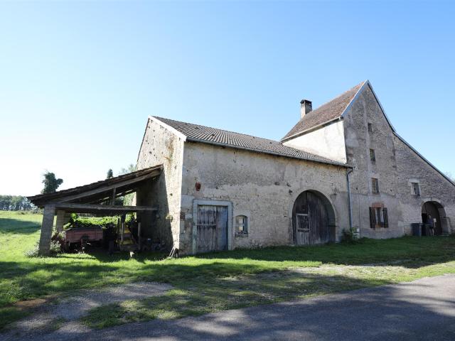 Mas de caractère avec 2,5 ha de terrain 70m² Luxeuil les Bains