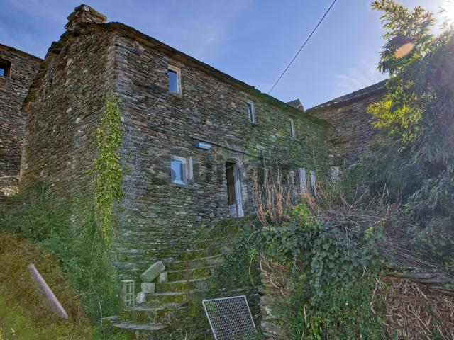 Mas de Hameau T4 avec Terrain