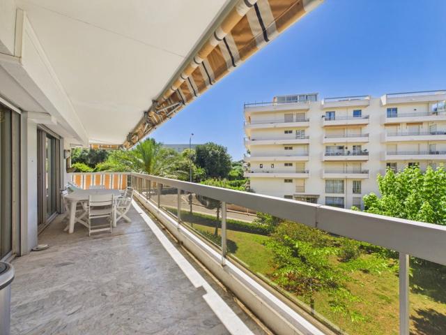Mas De Tanit – Superbe 4 Pièces Avec Vue Mer Et Terrasse D'a. 105m² Juan les Pins