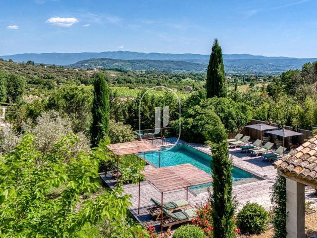Mas du 18e siècle rénové à vendre à St Saturnin les Apt 302m² Saint Saturnin lès Apt