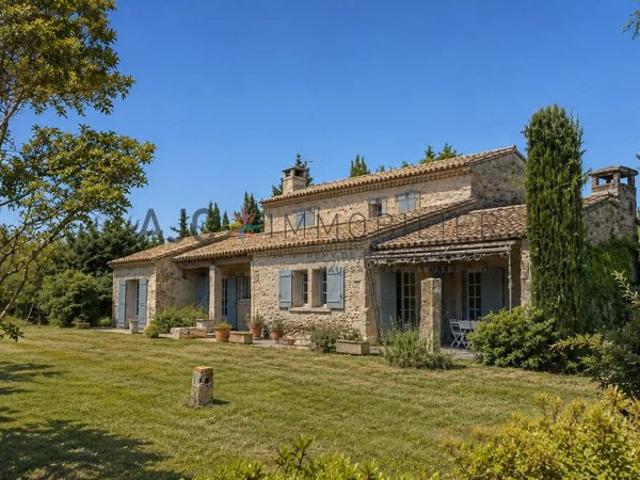 Mas en pierre à réinventer, vue Alpilles & centre à pied