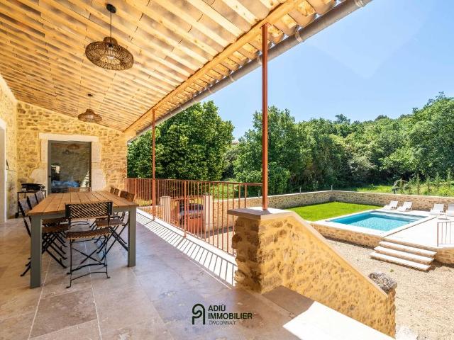 Mas en pierre Entre l’Uzège et Vallée de la Cèze 259m² Uzès