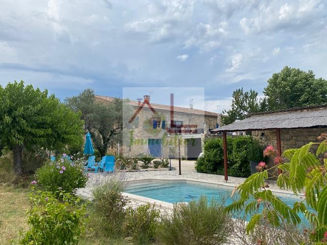Mas Provençal du XVIII avec Gîtes