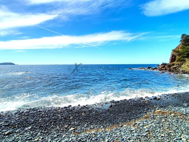 Mas provençal de 240 m2 habitables avec sa plage privée