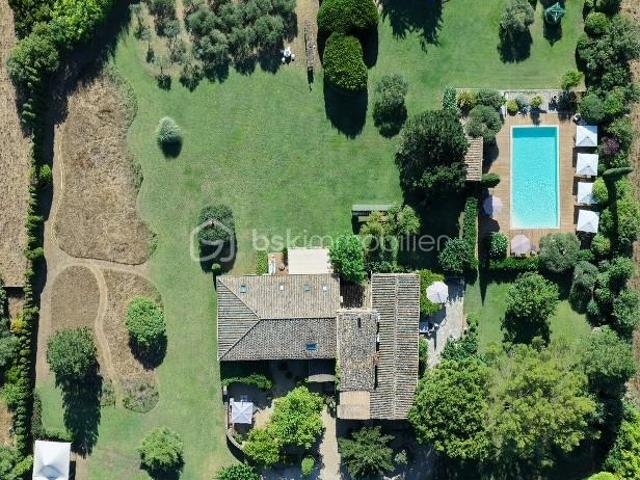 Mas provençal et gîtes • 545m2 • Vers Pont du Gard