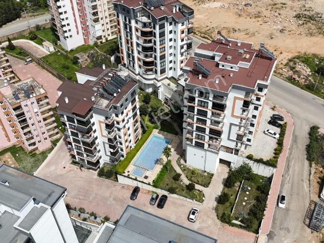 Masa Dağı Site İçerisinde Harika Manzaralı Satılık 3+1