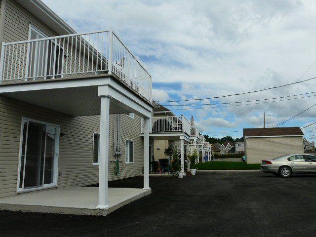 Mascouche Beau 4 1/2 Au Rez de Chaussée