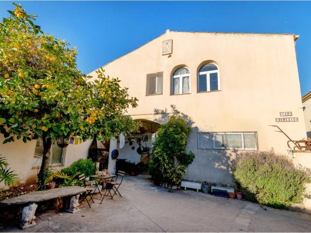 Masia Catalana en venta en Calonge Centro 505m² Calonge