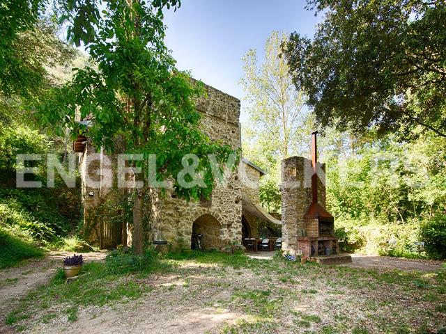 Masía del S.Xvii reformada a orillas del río Muga 309m² Sant Llorenç de la Muga