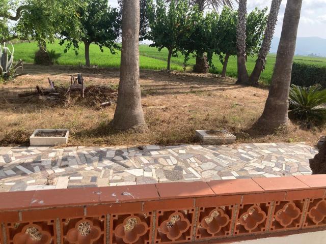 MASIA EN VENTA AMPOSTA