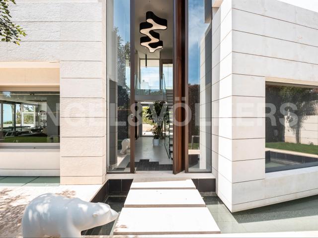 Masía en venta en Teià. Espectacular Villa Blue Infinity en Teià. Masías.