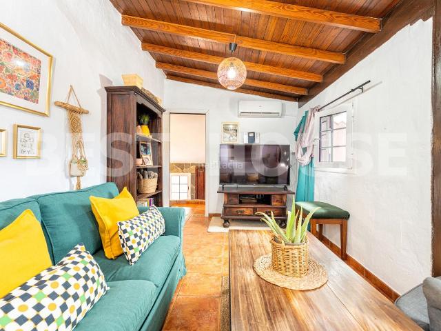 Masía en venta en Telde, Caserones La Higuera. Casa Terrera en venta en Calle Lomo del Rayo La Higuera, Telde. Masías.