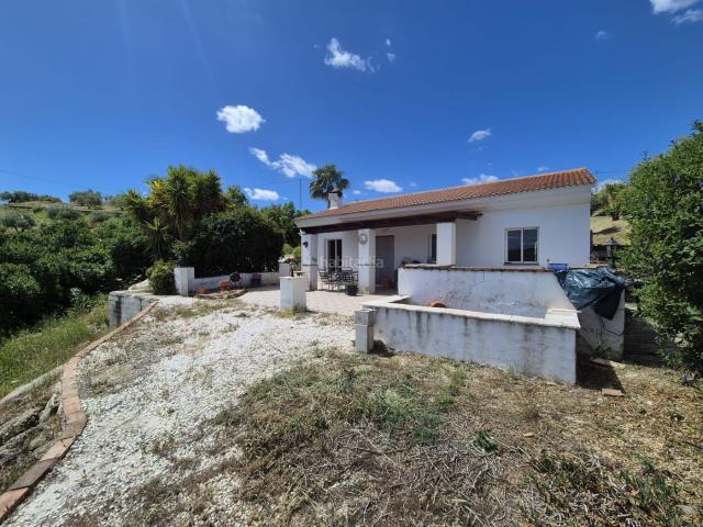 Masía en venta en Tolox. Encantadora finca con muy buena ubicación en Tolox. Masías.