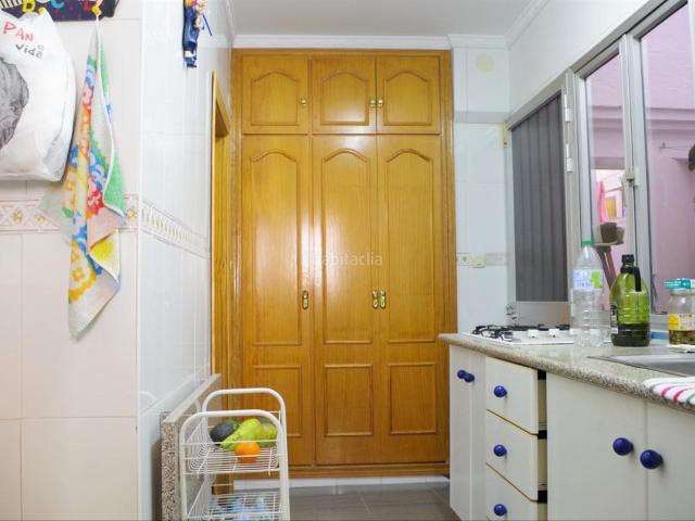 Masía en venta en Torre del Mar, Centro. Casa en Torre del Mar con 3 viviendas independientes. Masías Torre del.