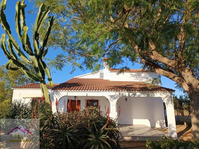 Masía en venta en Torreblanca. CHALET INDEPENDIENTE CON TERRENO Y PISCINA PRIVADA. Masías.