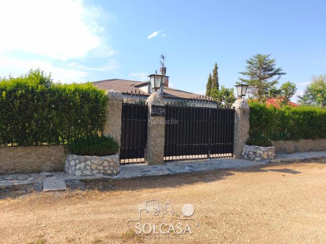 Masía en venta en Trigueros del Valle. Finca rústica NO URBANA con Chalet independiente en Urbanizacion La Moraleja cerca de Trigueros del Valle. Masías Trigueros del.