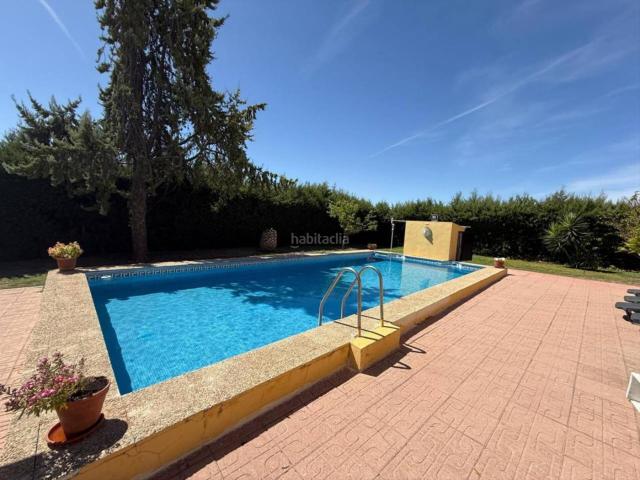 Masía en venta en Úbeda. Venta de Chalet Rústico en Úbeda. Masías.